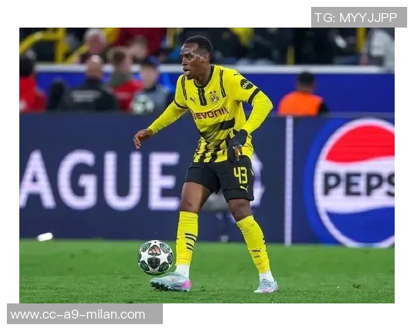 吉滕斯转会5600万却未能交出进球成绩单英超欧冠均无斩获 吉滕斯转会5600万却未能交出进球成绩单英超欧冠均无斩获