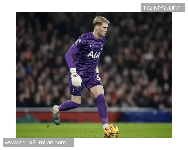 西汉姆联瞄准热刺替补门将金斯基本托加盟热那亚交易临近 西汉姆联瞄准热刺替补门将金斯基本托加盟热那亚交易临近