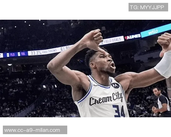 字母哥与球迷互怼引发关注记者称两者关系岌岌可危局面或愈发尴尬 字母哥与球迷互怼引发关注记者称两者关系岌岌可危局面或愈发尴尬