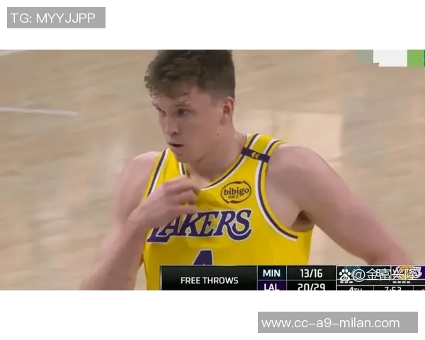 小里弗斯谈保罗加盟森林狼的可能性认为不太现实 小里弗斯谈保罗加盟森林狼的可能性认为不太现实