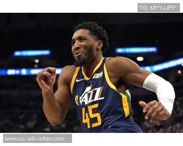 米切尔半场状态未热身9投仅3中三分1中3仅得8分助攻表现平平